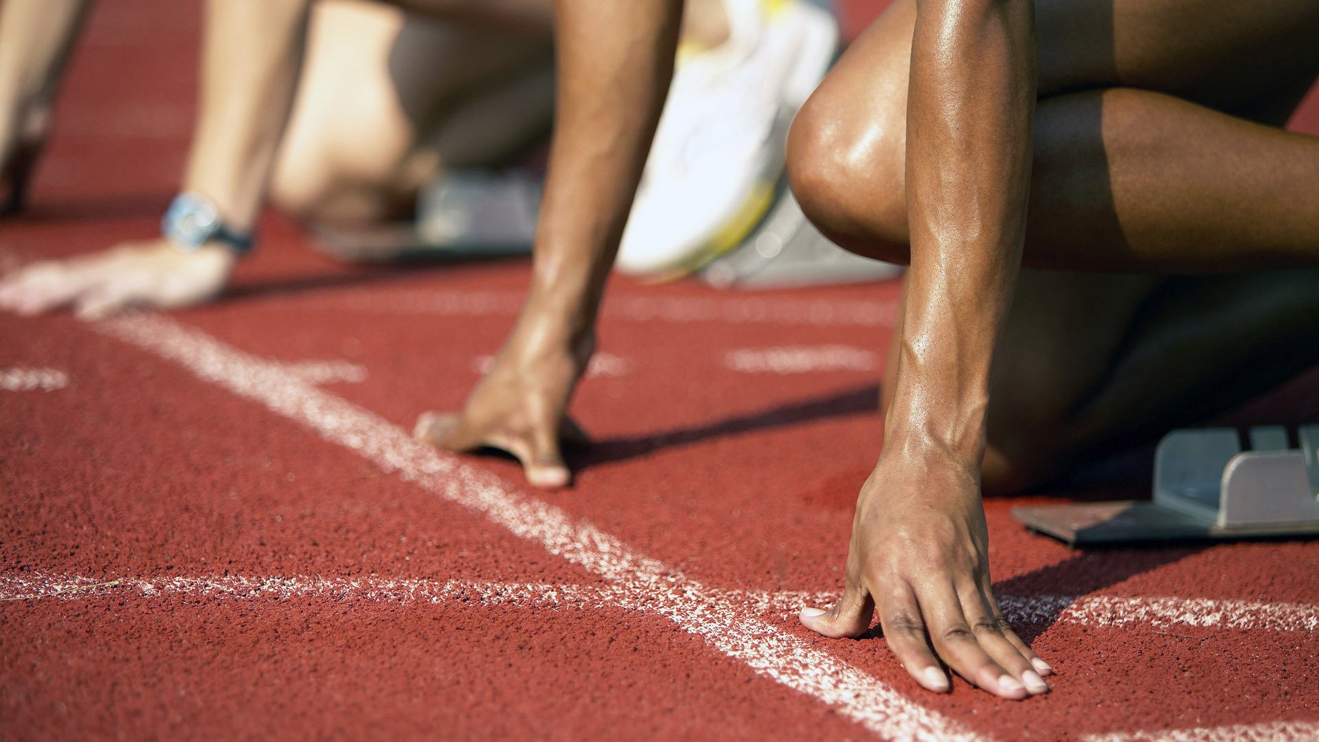 彩虹雷射兔幸运内裤重出江湖！山本由伸翻译笑：没洗引发年度爆笑潮流